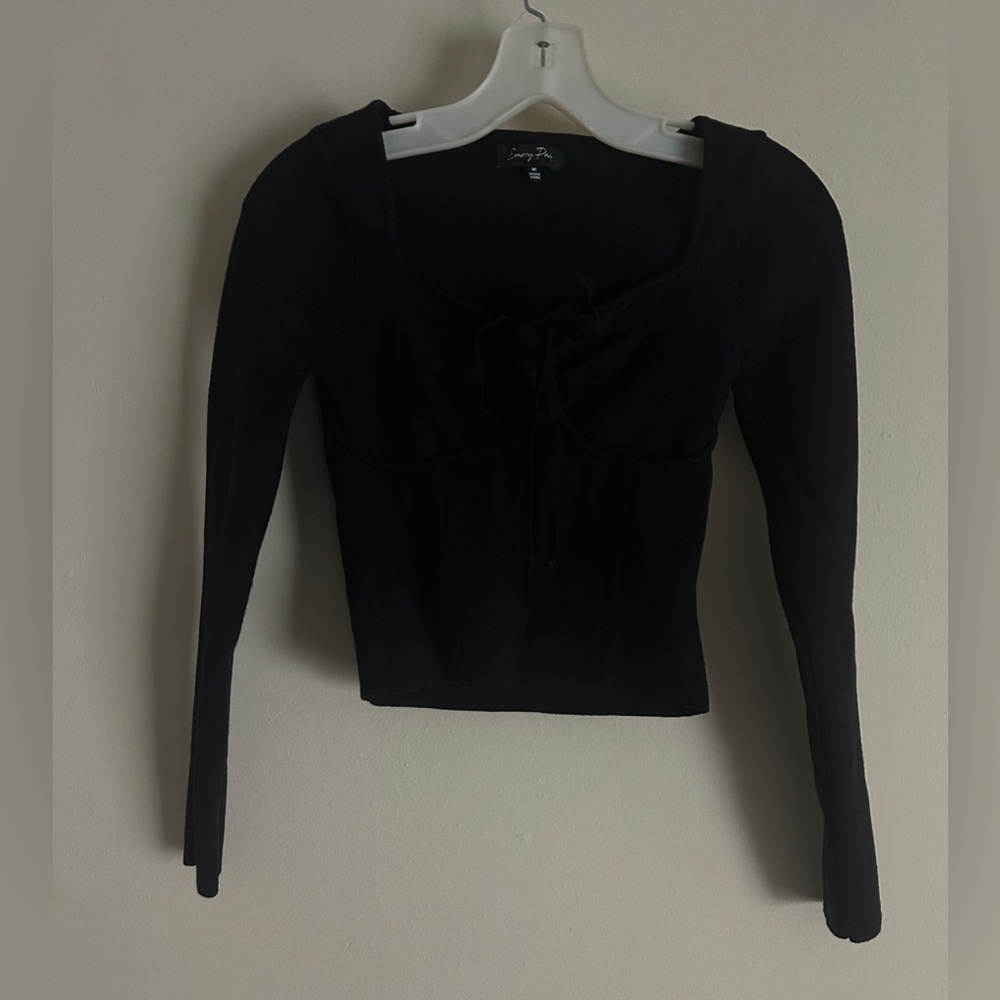Women’s Black Ribbed Knit Long Sleeve Top